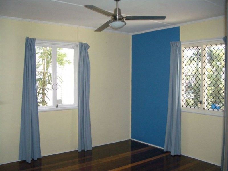 14 Livermore Street, Redcliffe QLD 4020