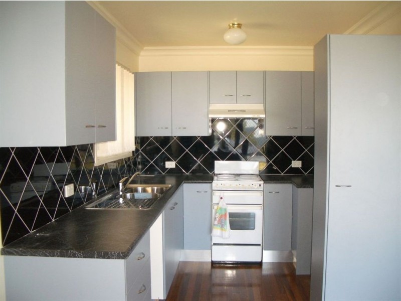 68 Hornibrook Esplanade, Clontarf QLD 4019