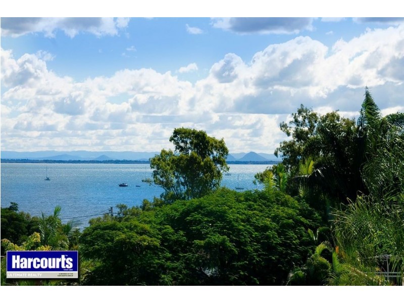 22 Fernlea Avenue, Scarborough QLD 4020