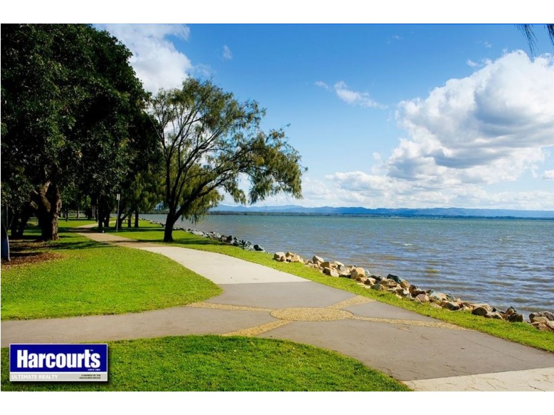 22 Fernlea Avenue, Scarborough QLD 4020