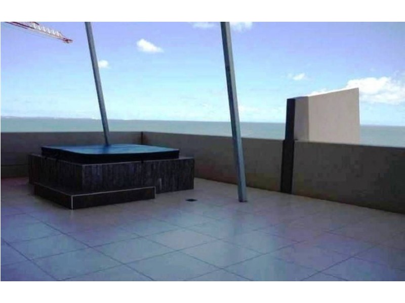 40/83 Marine Parade, Redcliffe QLD 4020