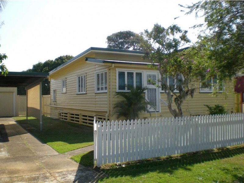 28 Weaber Street, Clontarf QLD 4019