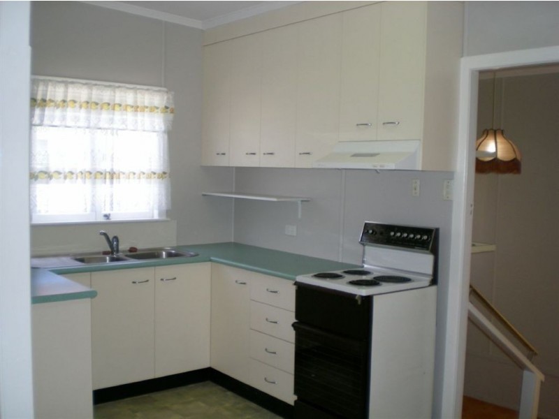 28 Weaber Street, Clontarf QLD 4019