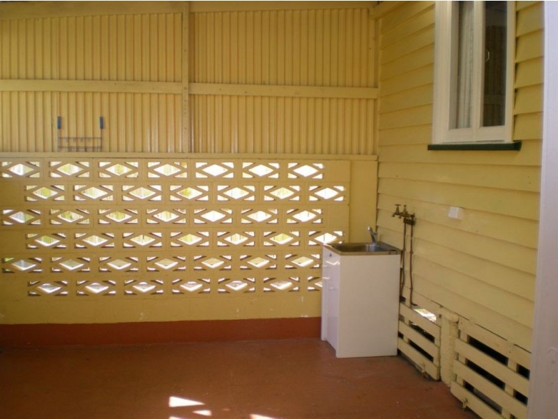 28 Weaber Street, Clontarf QLD 4019