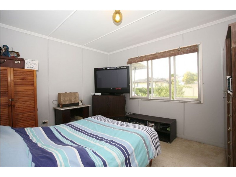 12 Esperanto Street, Redcliffe QLD 4020