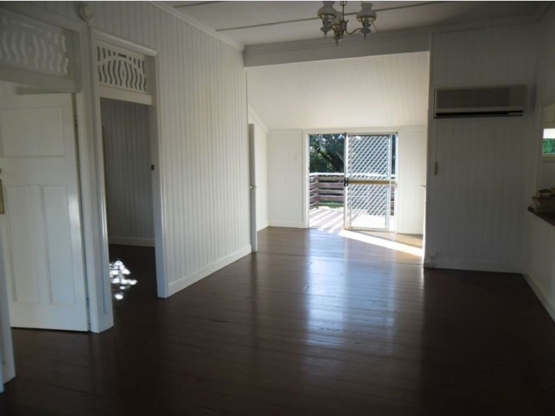 12 Josephine Street, Scarborough QLD 4020