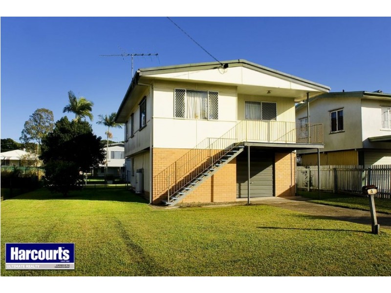 4 Weaber Street, Clontarf QLD 4019