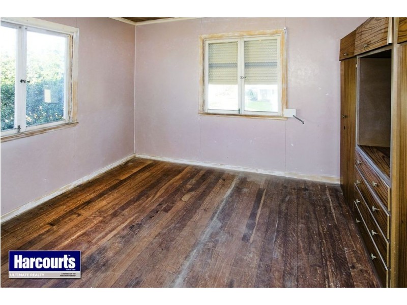 4 Weaber Street, Clontarf QLD 4019