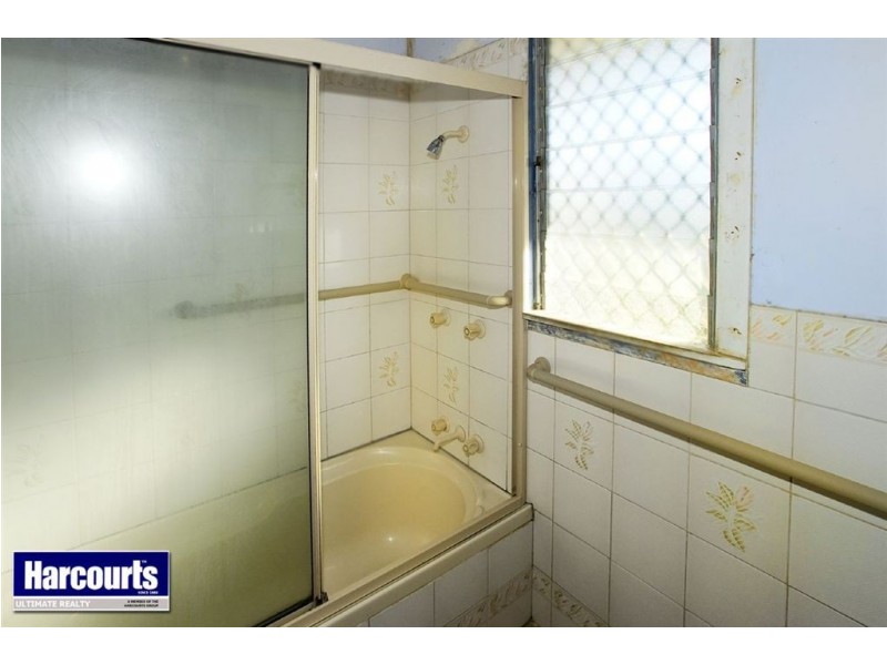 4 Weaber Street, Clontarf QLD 4019