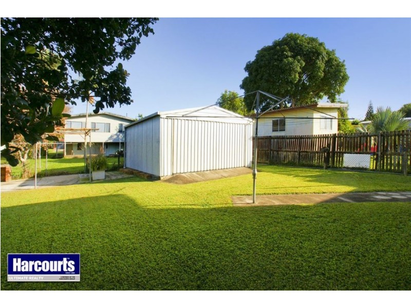 4 Weaber Street, Clontarf QLD 4019