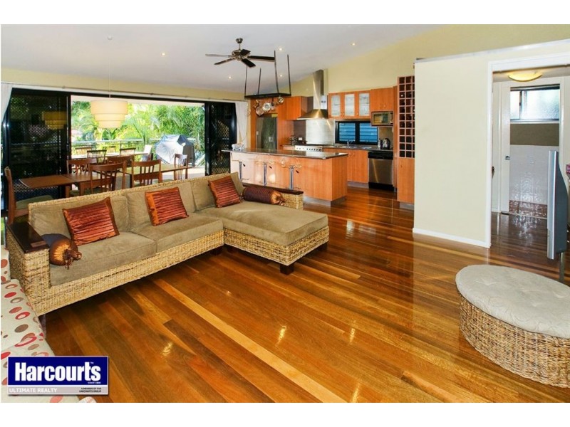 46 McLennan Street, Woody Point QLD 4019