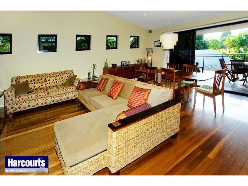 46 McLennan Street, Woody Point QLD 4019