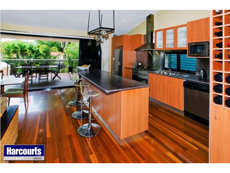 46 McLennan Street, Woody Point QLD 4019