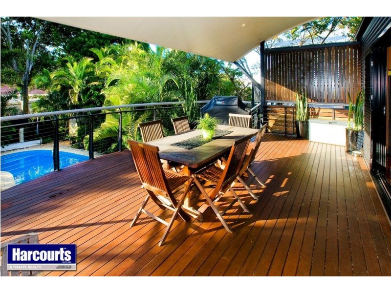 46 McLennan Street, Woody Point QLD 4019