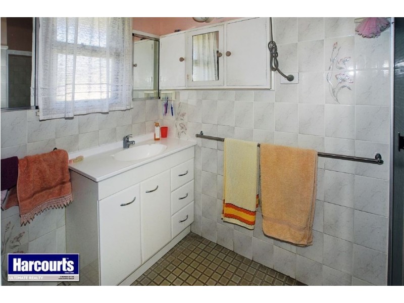 11 Ernest Street, Woody Point QLD 4019