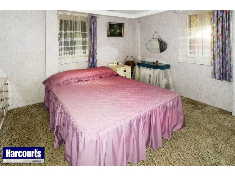 11 Ernest Street, Woody Point QLD 4019