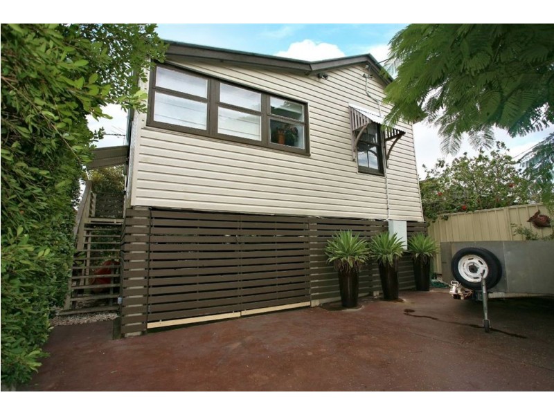 33 McAneny Street, Redcliffe QLD 4020
