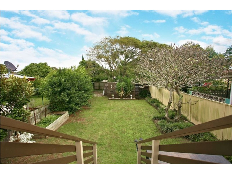 33 McAneny Street, Redcliffe QLD 4020