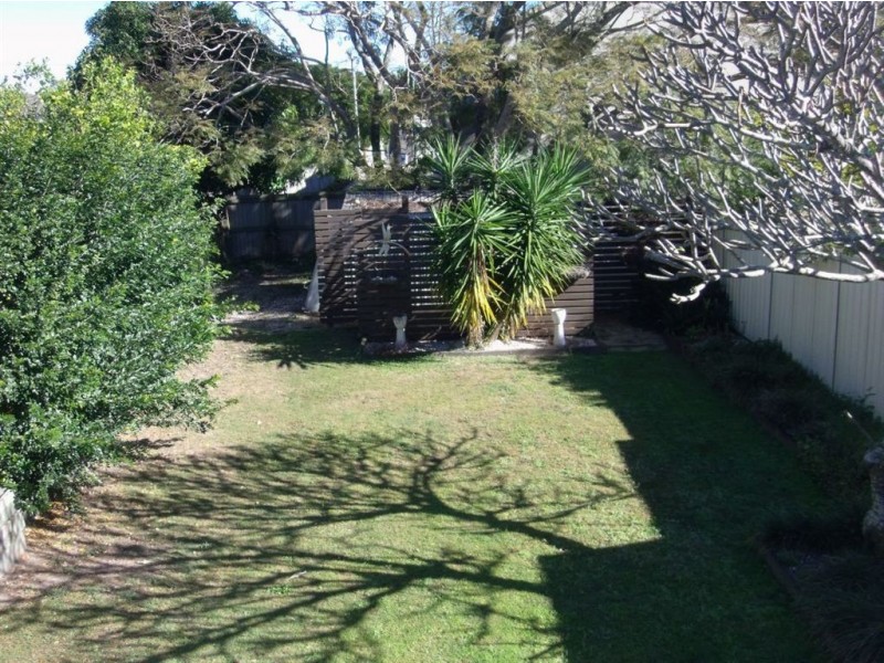 33 McAneny Street, Redcliffe QLD 4020