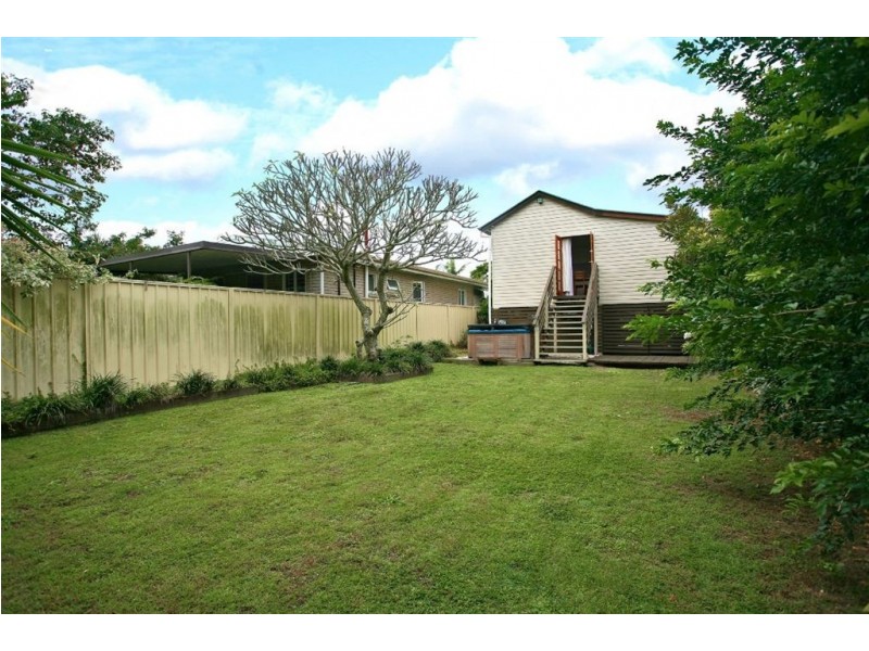 33 McAneny Street, Redcliffe QLD 4020
