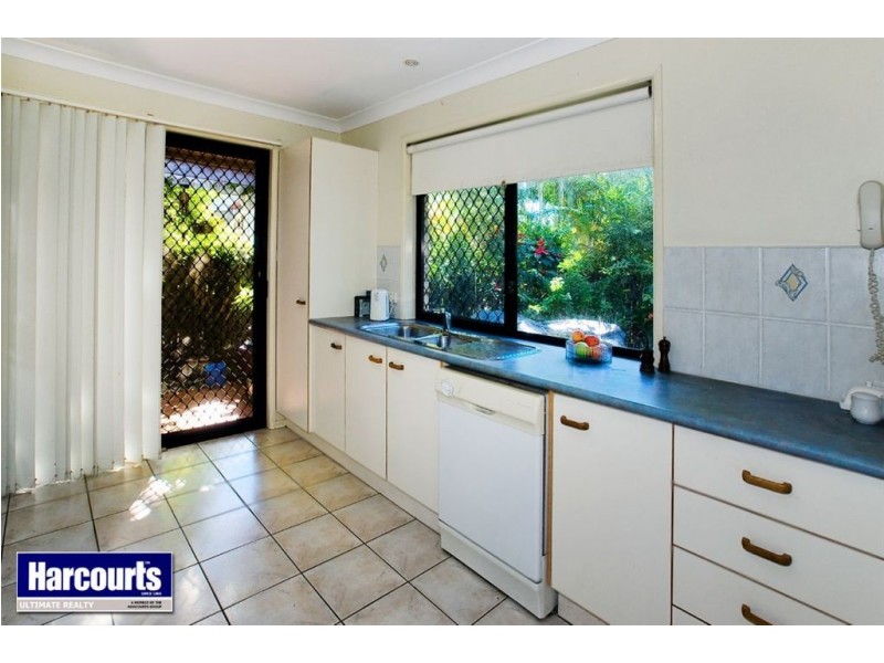 4B Adams Street, Scarborough QLD 4020