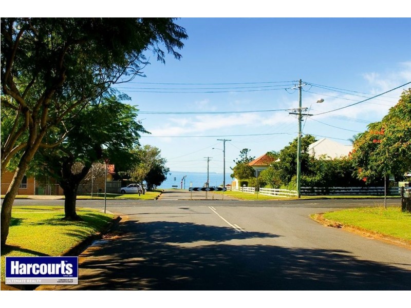 4B Adams Street, Scarborough QLD 4020