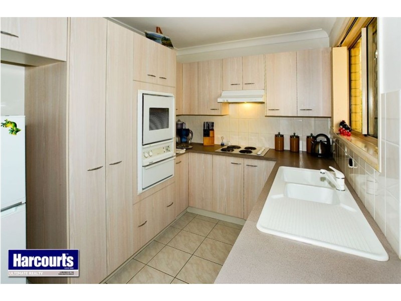 4/32 Silvyn Street, Redcliffe QLD 4020