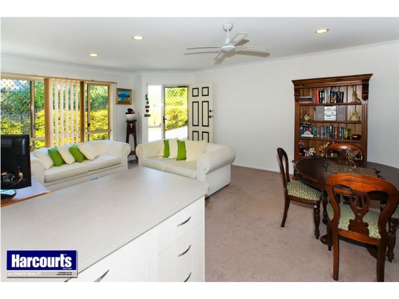 4/32 Silvyn Street, Redcliffe QLD 4020