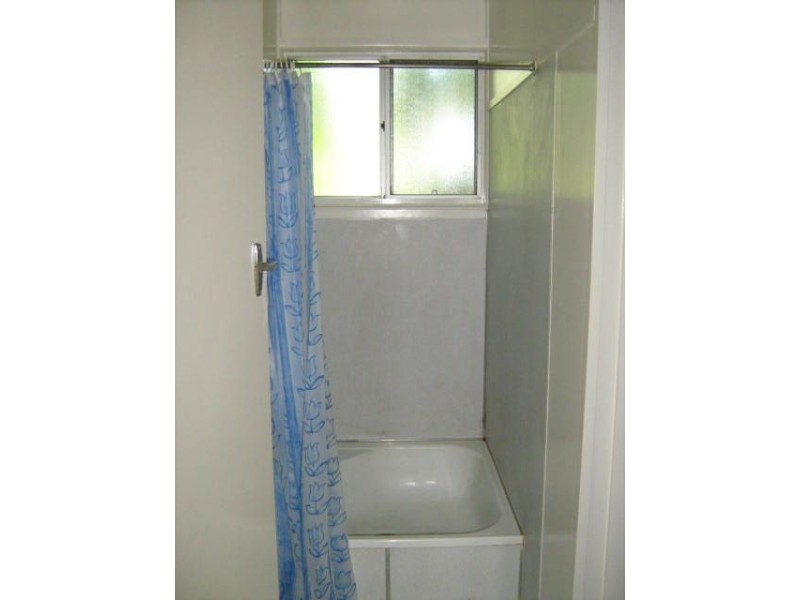 2/43b Whytecliffe Pde, Woody Point QLD 4019