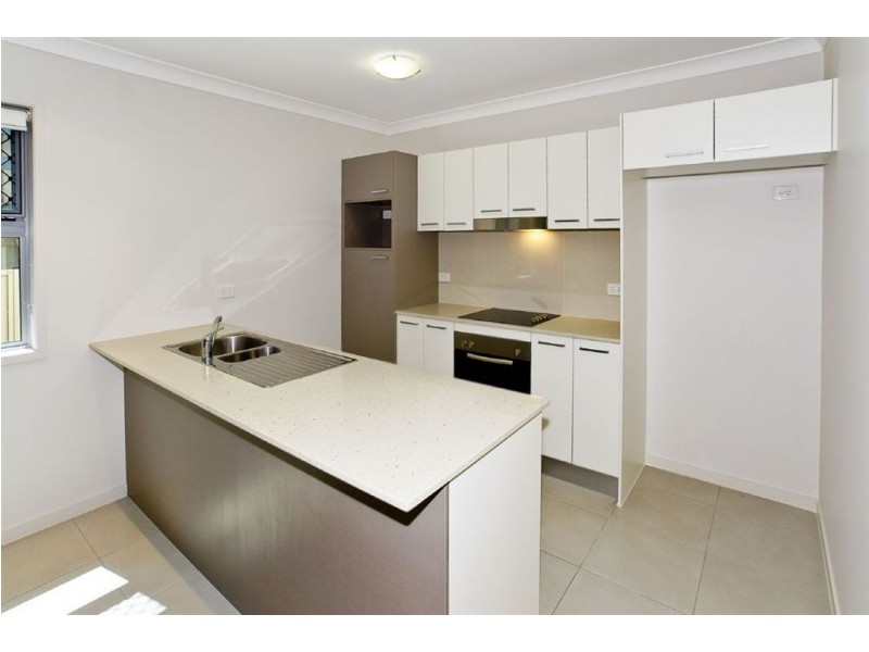 6/8 Griffith Road, Scarborough QLD 4020