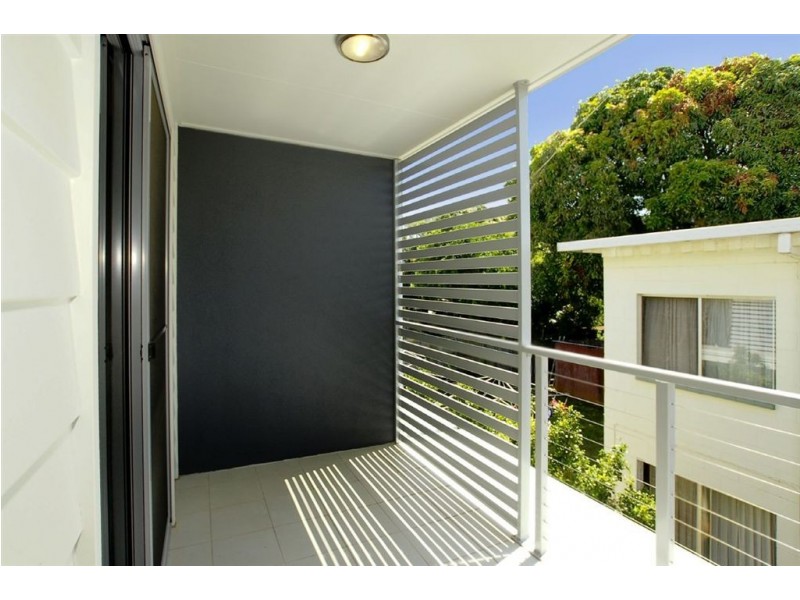 6/8 Griffith Road, Scarborough QLD 4020