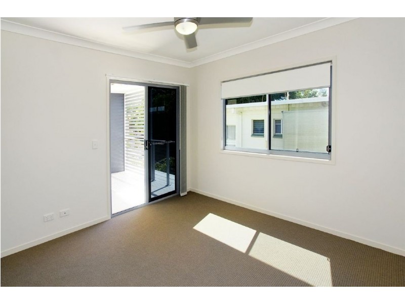 6/8 Griffith Road, Scarborough QLD 4020