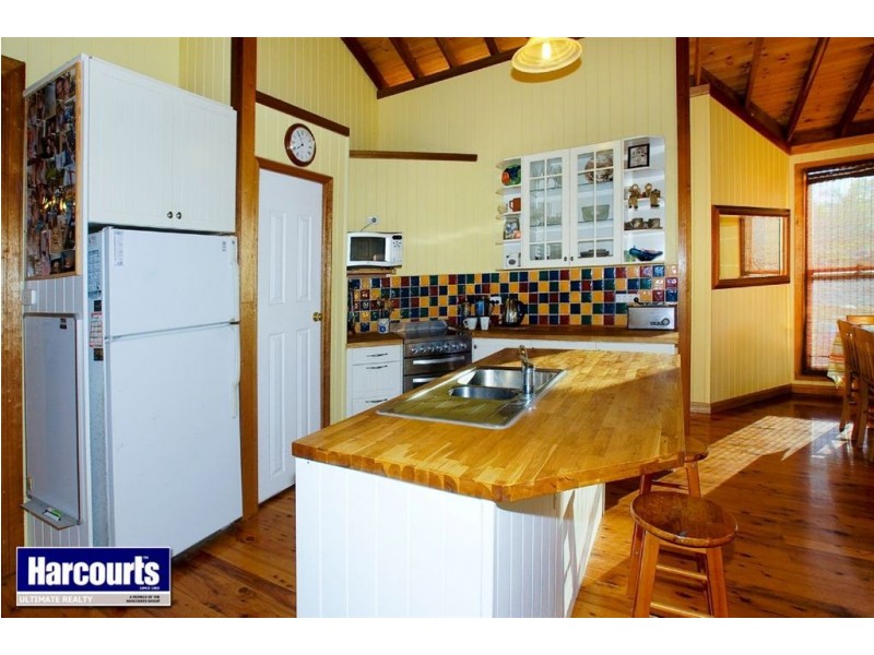 42 Henderson Road, Deagon QLD 4017