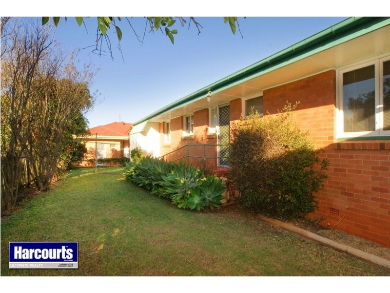 2A Higlett Street, Scarborough QLD 4020
