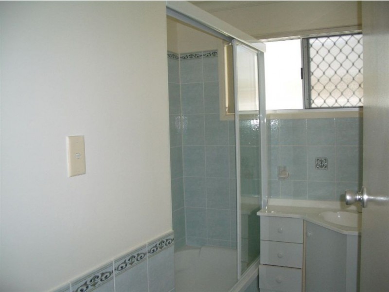 68 Hornibrook Esplanade, Clontarf QLD 4019