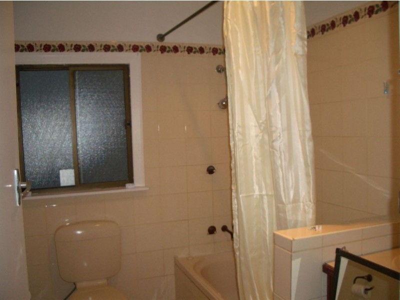 12 Hawthorne Street, Woody Point QLD 4019