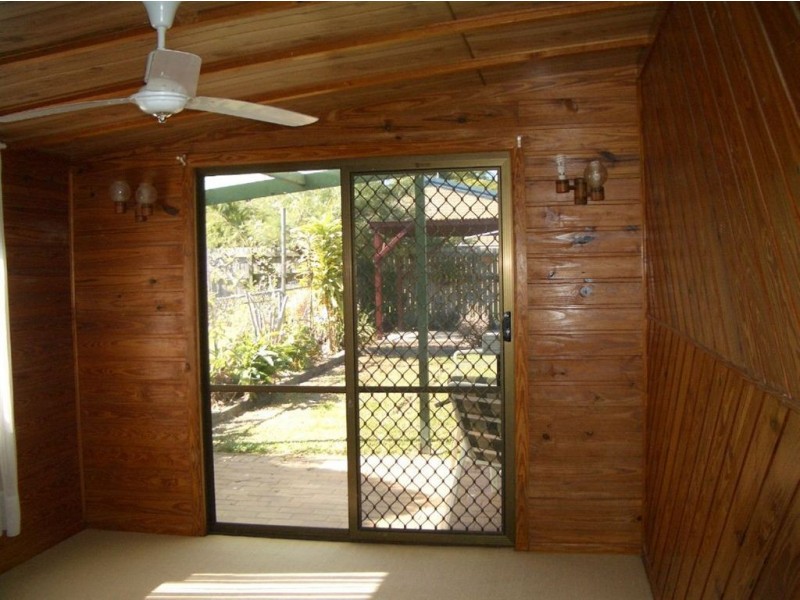 12 Hawthorne Street, Woody Point QLD 4019