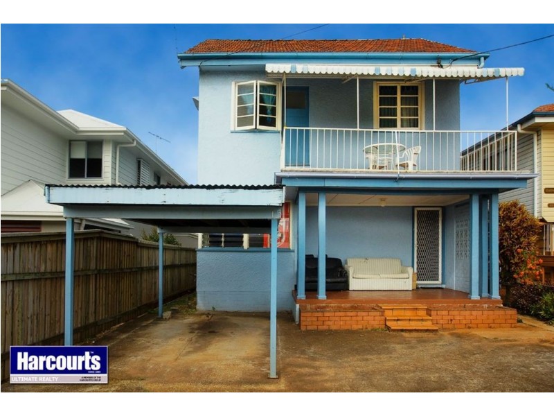 15 Griffith Road, Scarborough QLD 4020