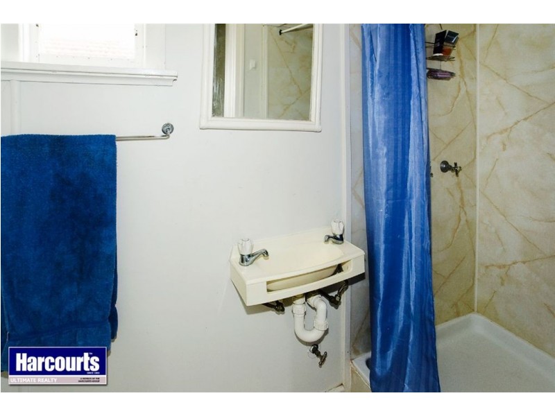 15 Griffith Road, Scarborough QLD 4020