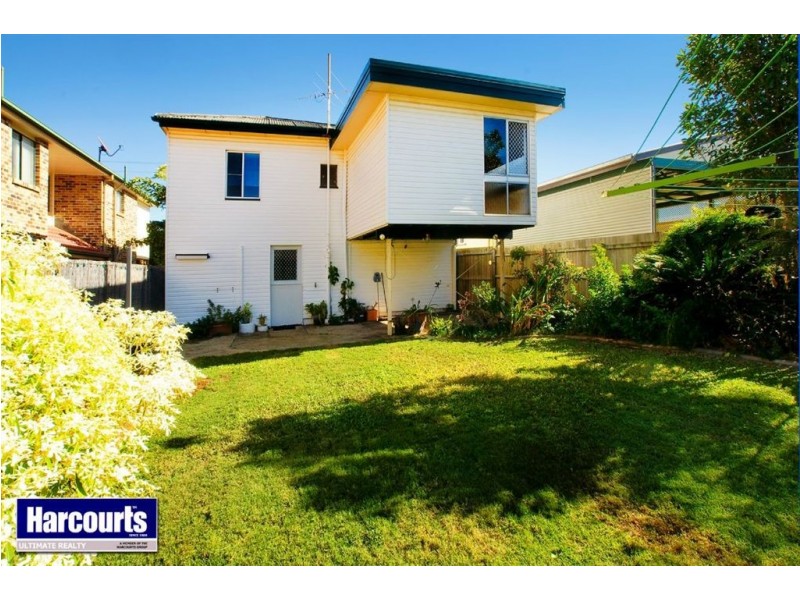 552 Oxley Avenue, Redcliffe QLD 4020