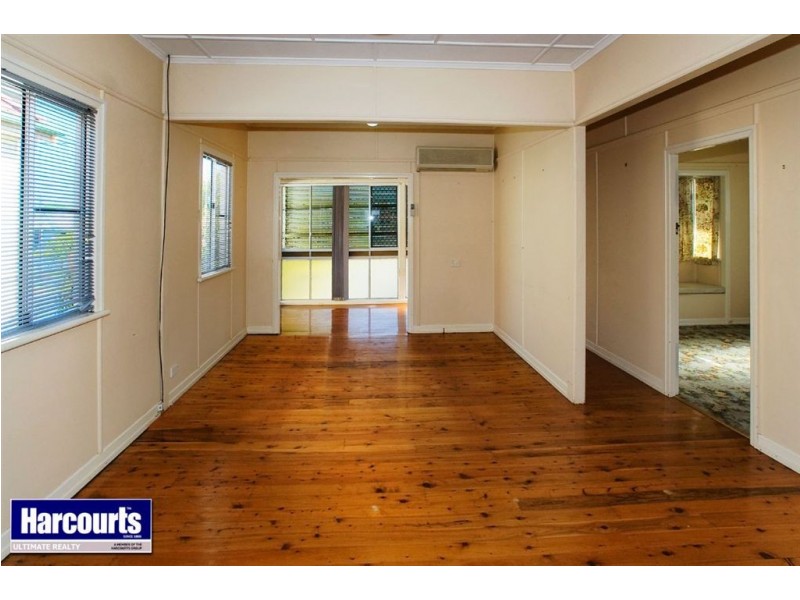552 Oxley Avenue, Redcliffe QLD 4020