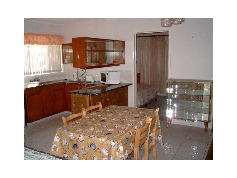 1/18 Alkooie Ave, Clontarf QLD 4019