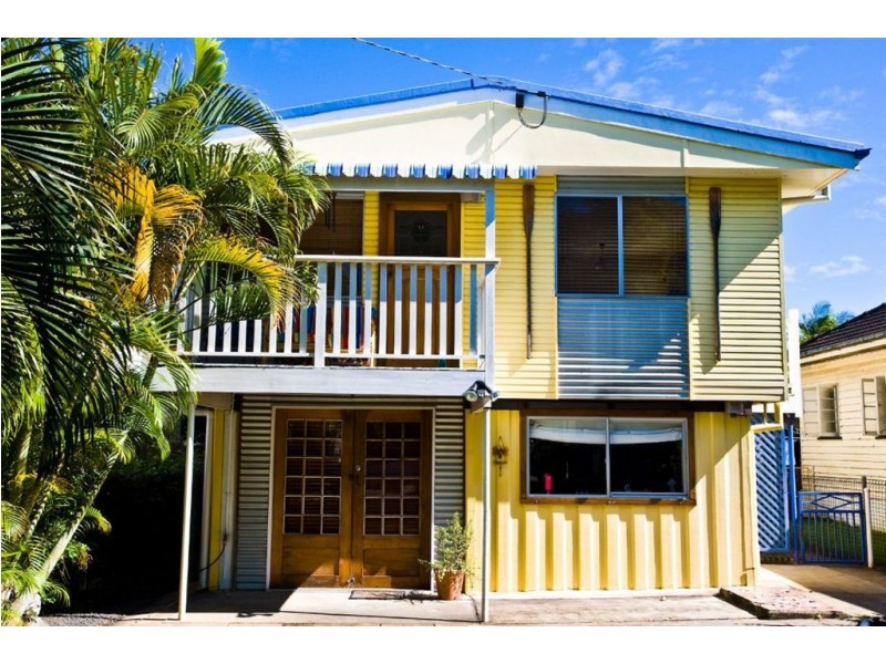 23 McLennan Street, Woody Point QLD 4019