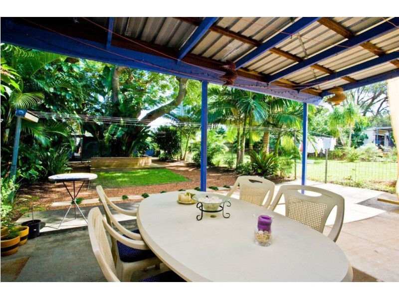 23 McLennan Street, Woody Point QLD 4019