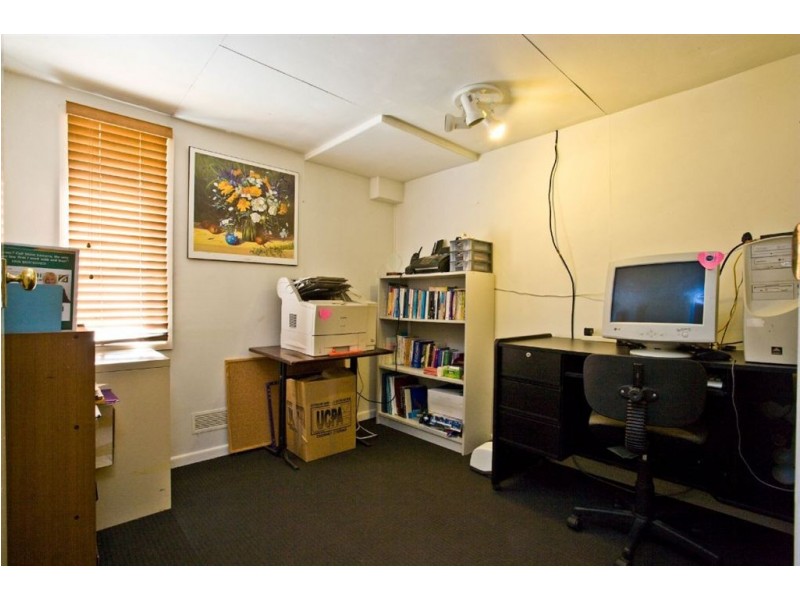 23 McLennan Street, Woody Point QLD 4019