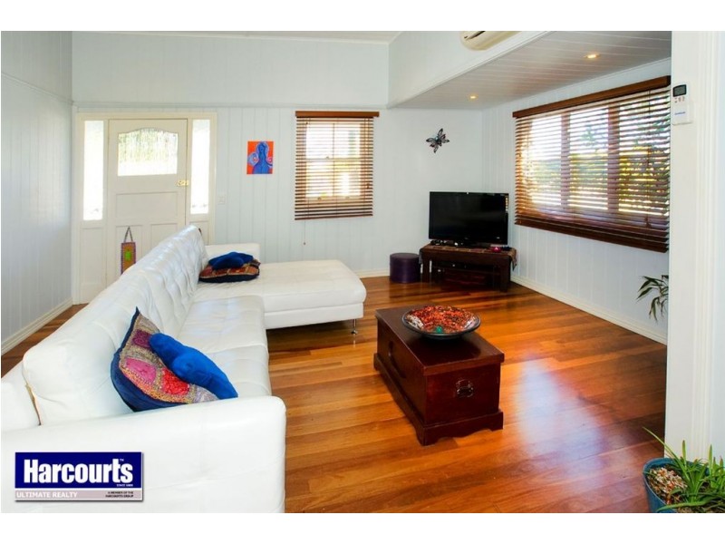 30 Alfred Street, Woody Point QLD 4019