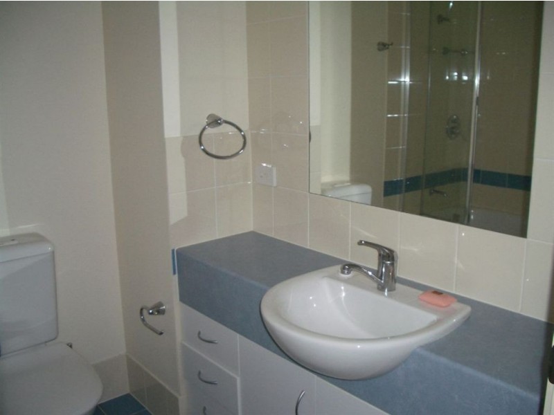 4/19 Downs Street, Redcliffe QLD 4020