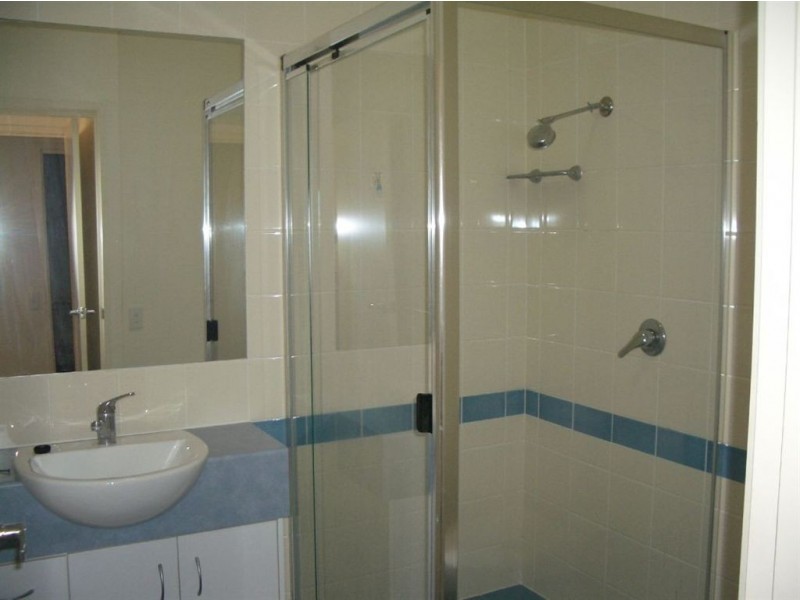 4/19 Downs Street, Redcliffe QLD 4020