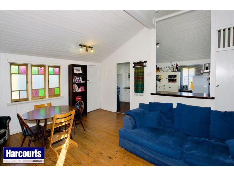 173 Rainbow St, Sandgate QLD 4017