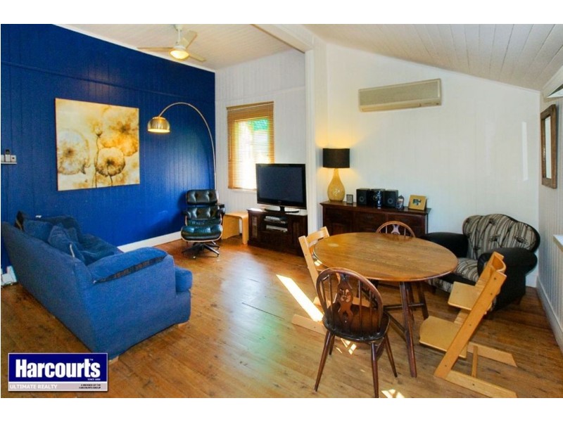 173 Rainbow St, Sandgate QLD 4017